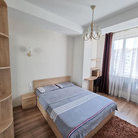 Extra Grand Lev Tolstoi Two Bedrooms Kiszyniów Zewnętrze zdjęcie