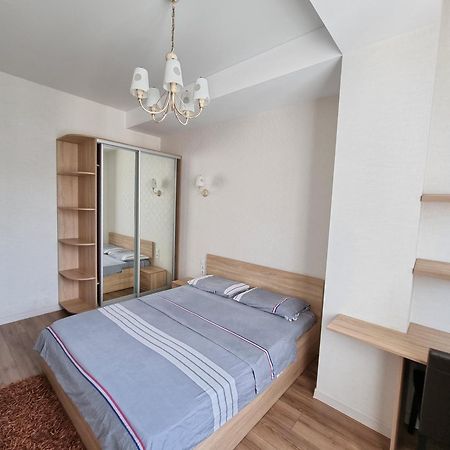 Extra Grand Lev Tolstoi Two Bedrooms Kiszyniów Zewnętrze zdjęcie