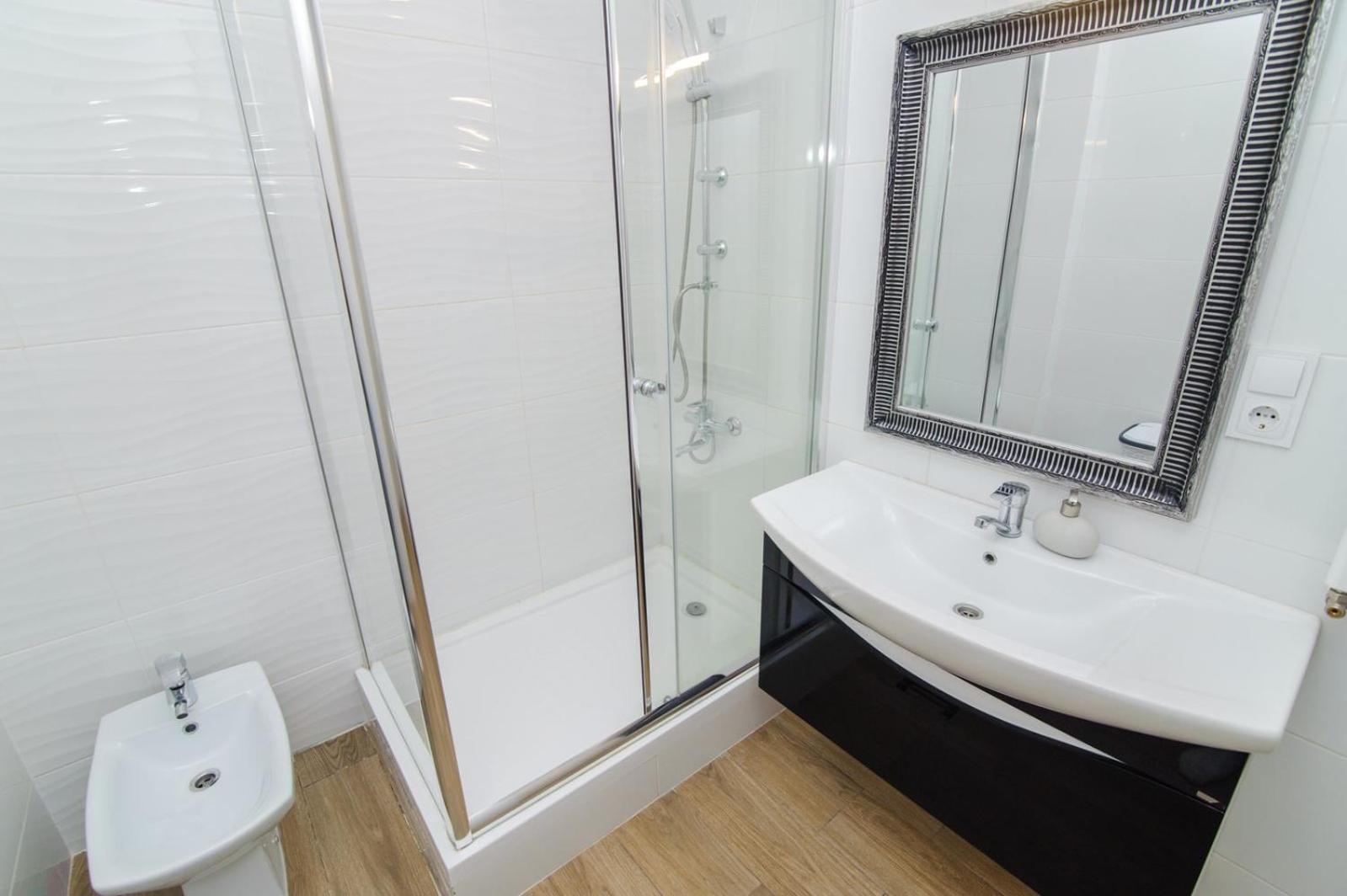 Extra Grand Lev Tolstoi Two Bedrooms Kiszyniów Zewnętrze zdjęcie